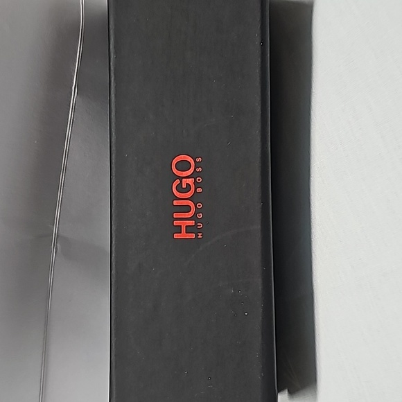 High Boss Paper Bag with glasses case - Picture 2 of 8